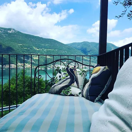 Casitamia Bed & Breakfast *